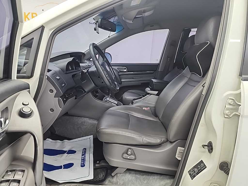 Ssangyong Korando - Vista 11