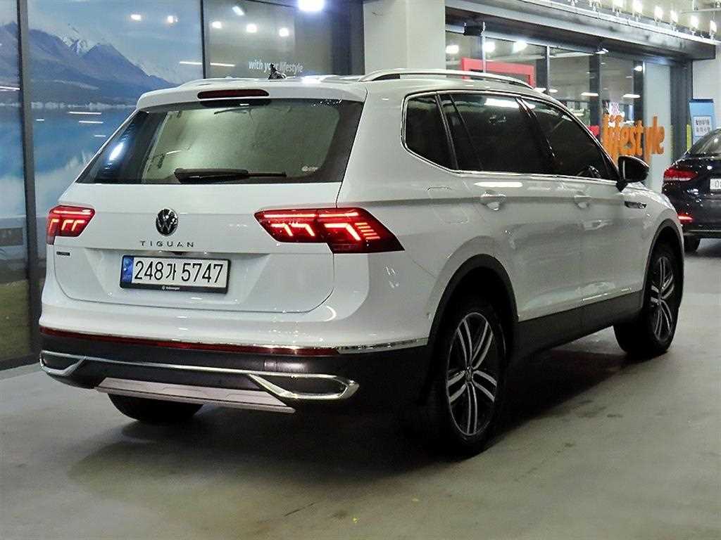 Volkswagen Tiguan - Vista 4