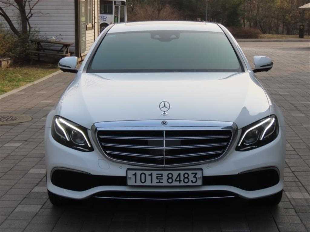 Mercedes Benz E class 2020 - Importación desde Corea - HF Imports Iquique - Foto 1