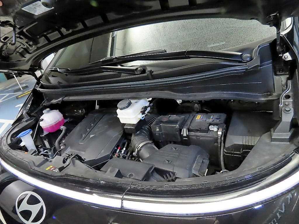 HYUNDAI Staria 2025 Negro - Importación desde Corea - HF Imports Iquique - Foto 19