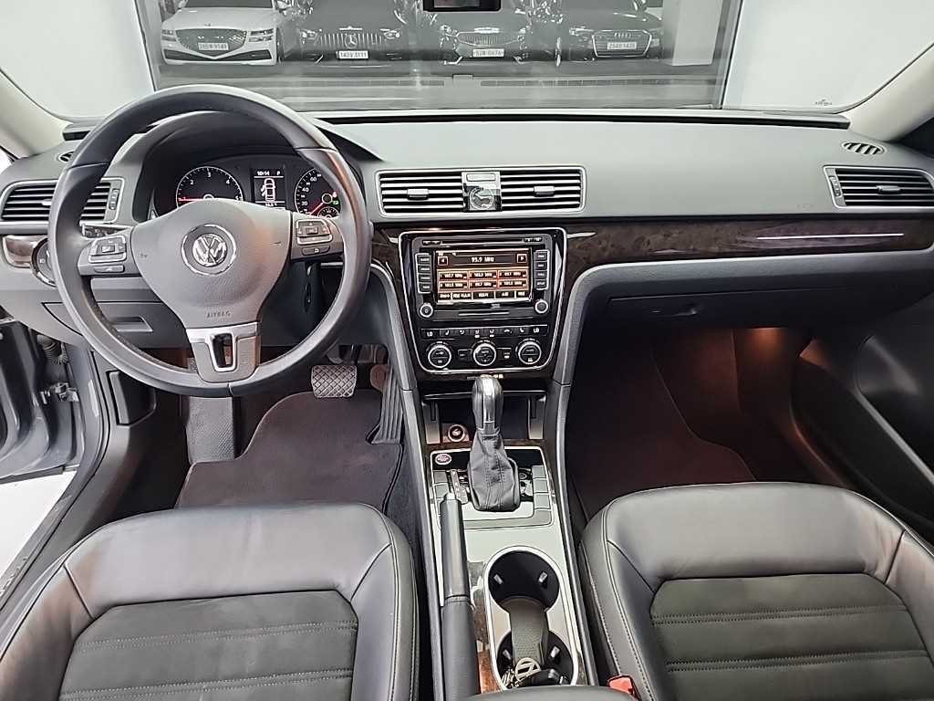Volkswagen Passat - Vista 7