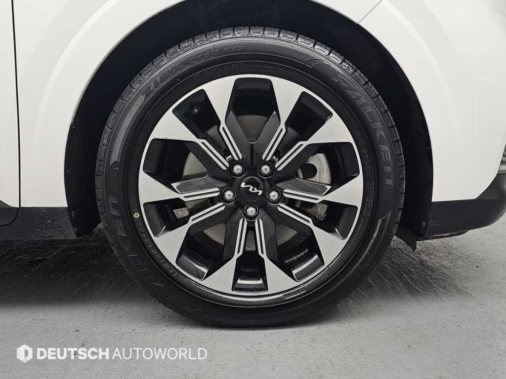 KIA Carnival - Vista 5