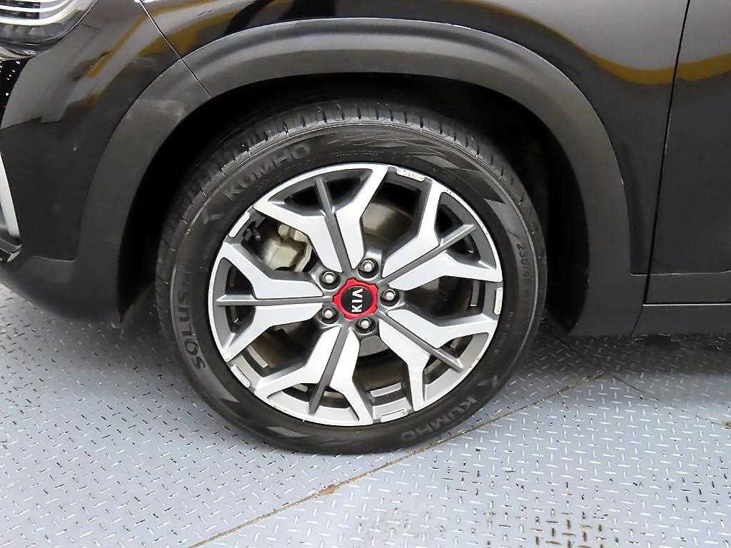 KIA Seltos 2020 Negro - Importación desde Corea - HF Imports Iquique - Foto 19