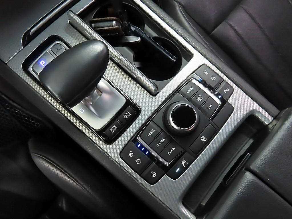 Genesis G80 - Vista 10