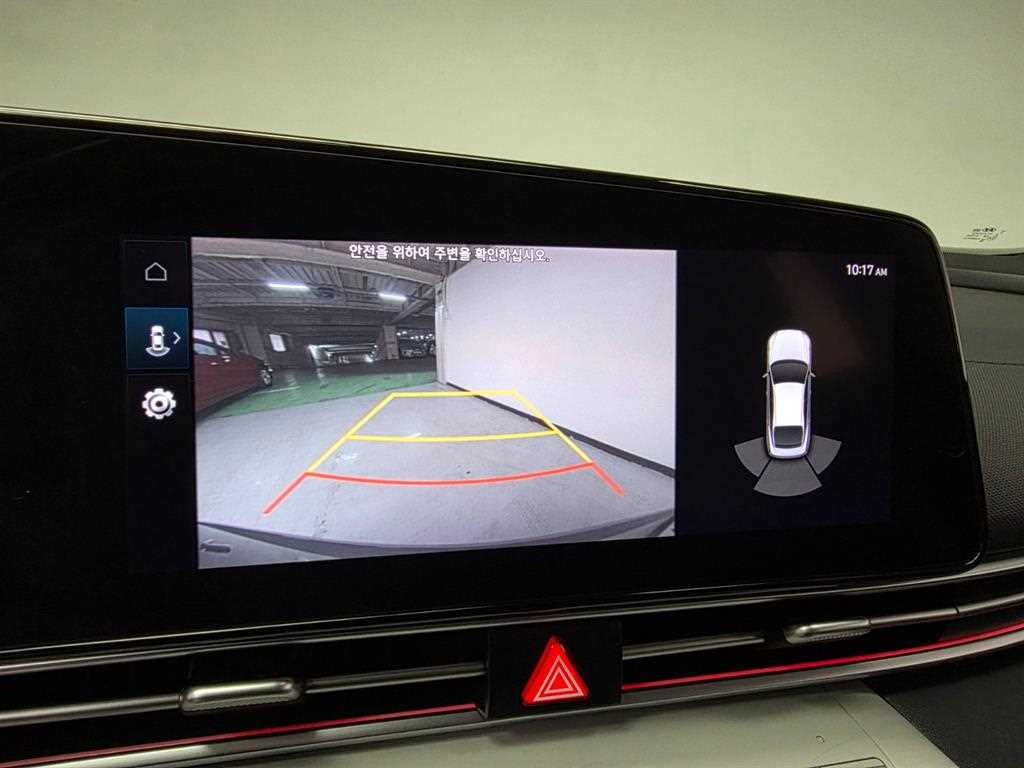 HYUNDAI Avante - Vista 12