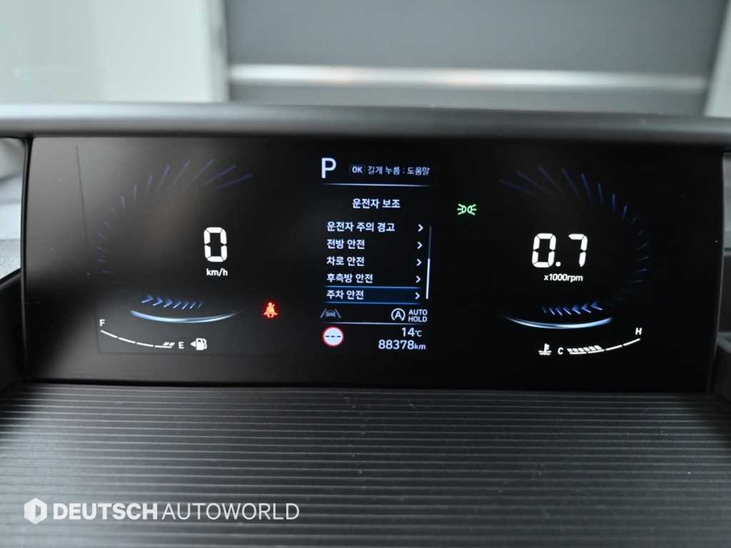 HYUNDAI Staria - Vista 8