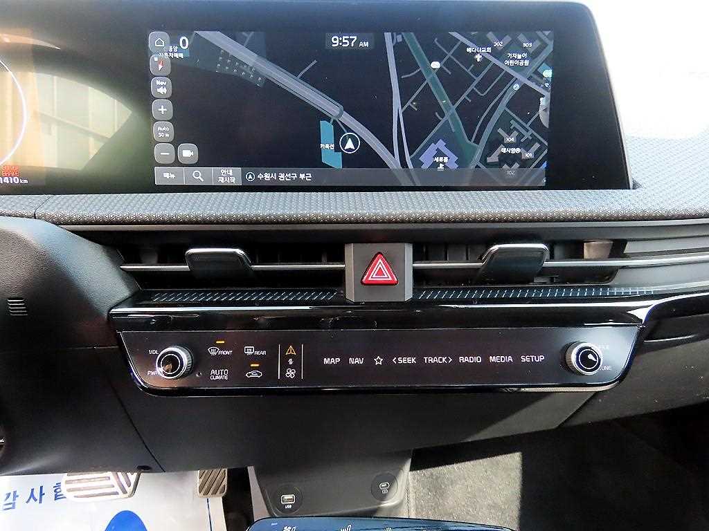 KIA EV6 2022 Blanco - Importación desde Corea - HF Imports Iquique - Foto 13