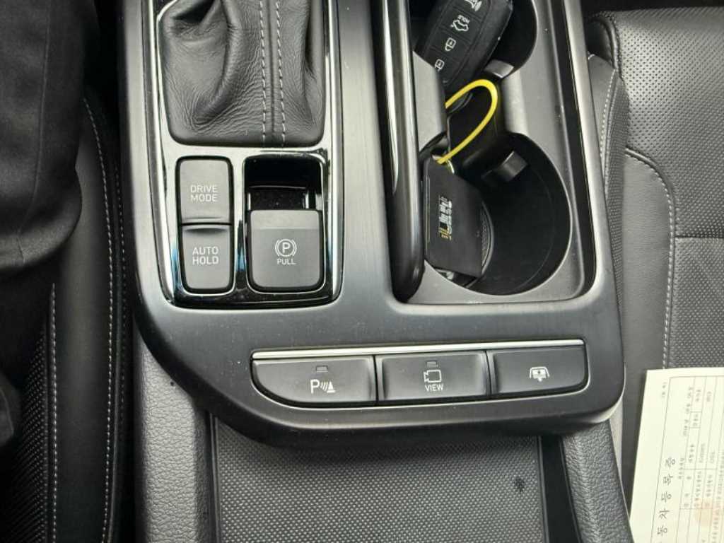 HYUNDAI Grandeur - Vista 7