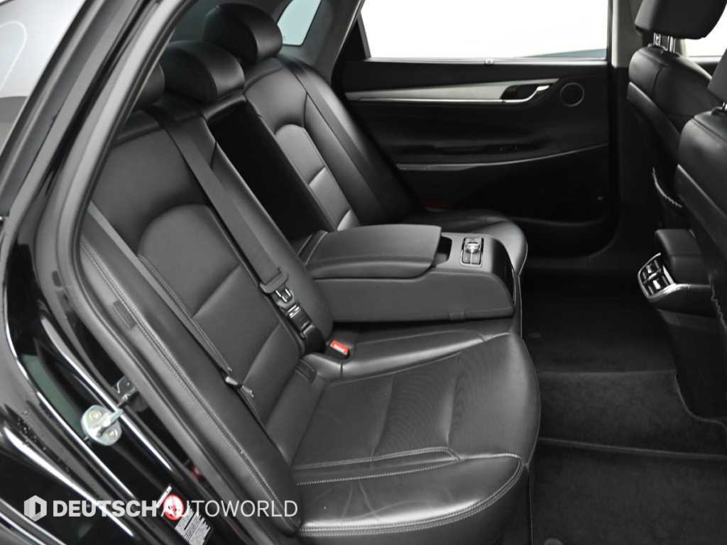 HYUNDAI Grandeur - Vista 12