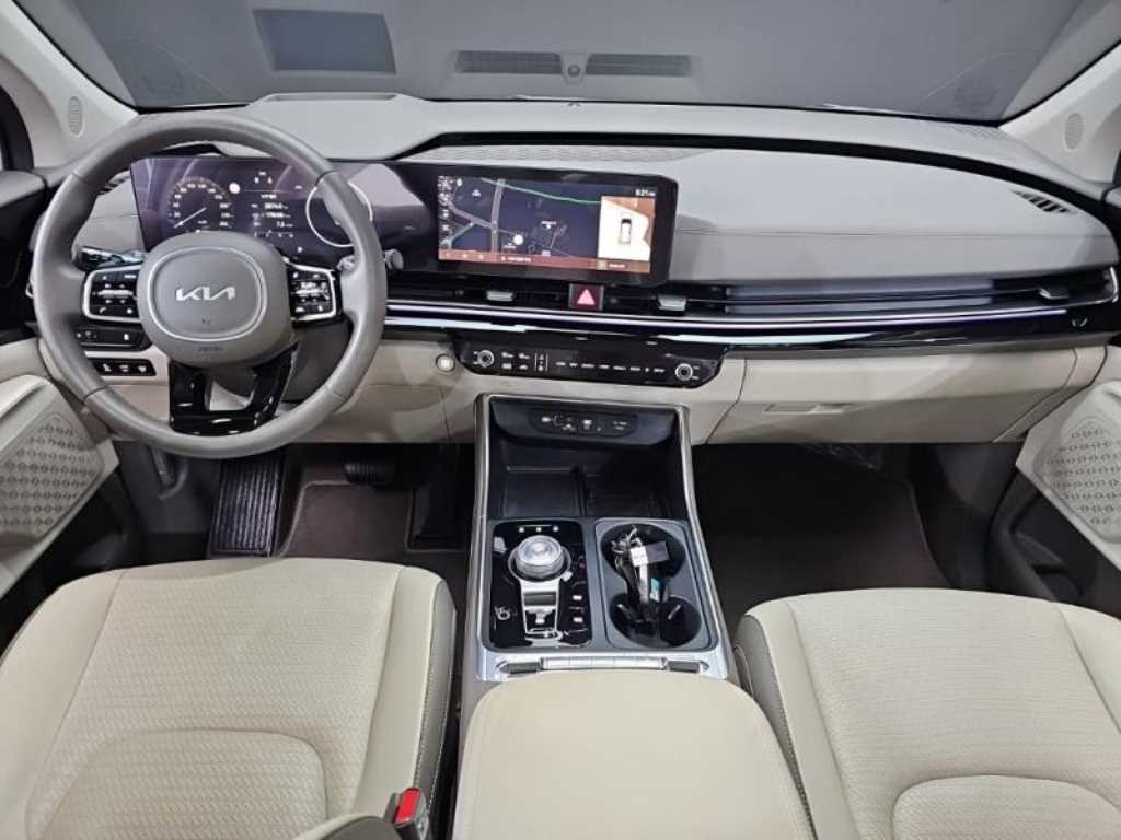 KIA Carnival - Vista 5