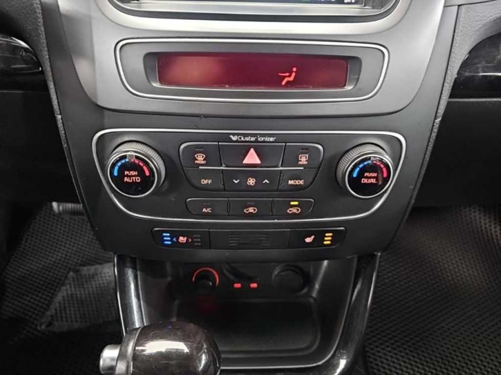 KIA Sorento - Vista 10