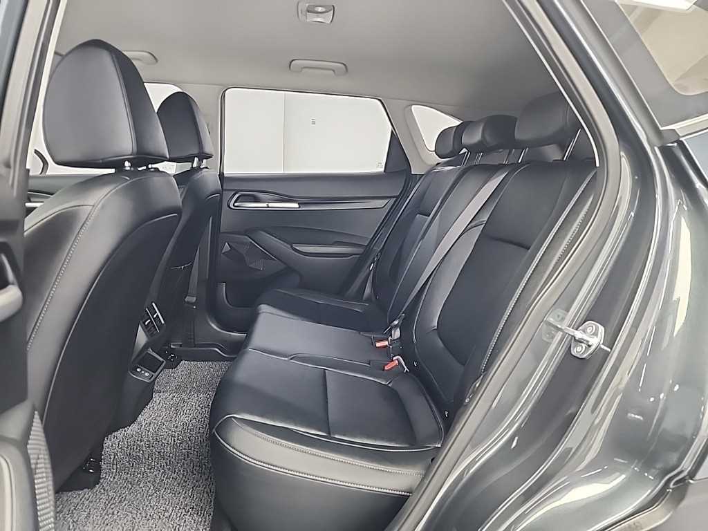 KIA Seltos - Vista 12