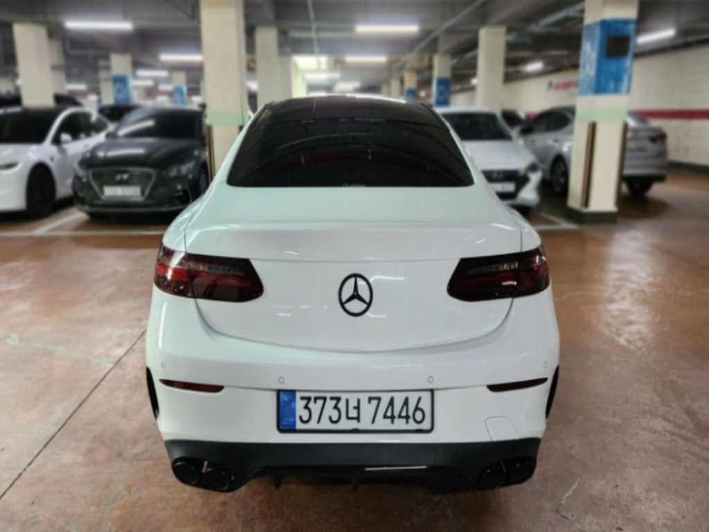 Mercedes Benz E class - Vista 3