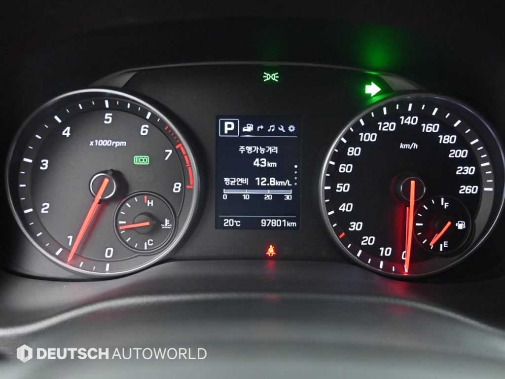 HYUNDAI Avante - Vista 8