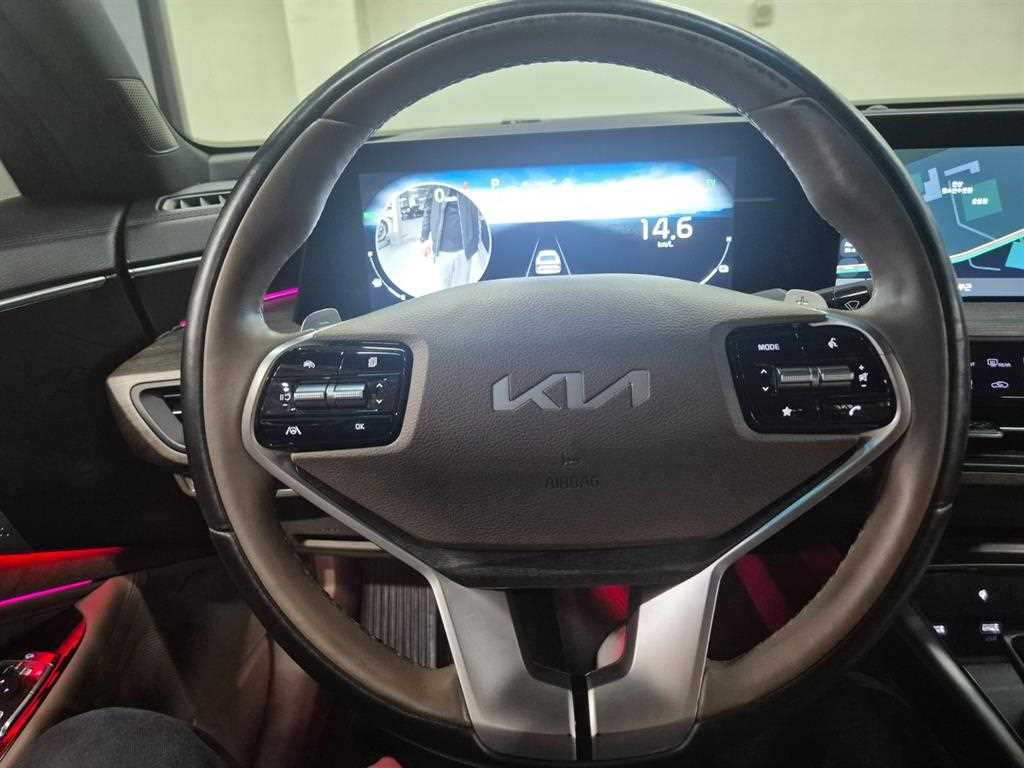 KIA K8 - Vista 10