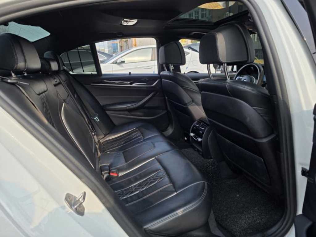 BMW 5 Series - Vista 9