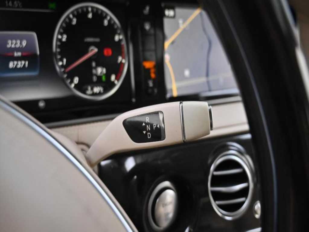 Mercedes Benz S Class - Vista 9