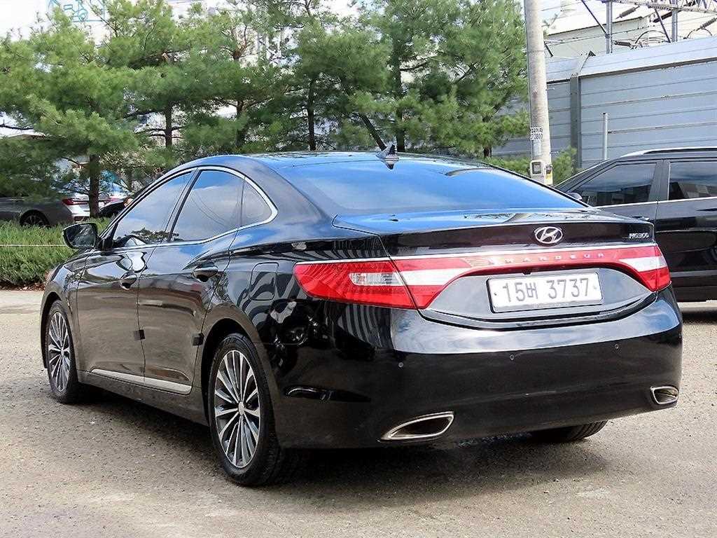 HYUNDAI Grandeur - Vista 3