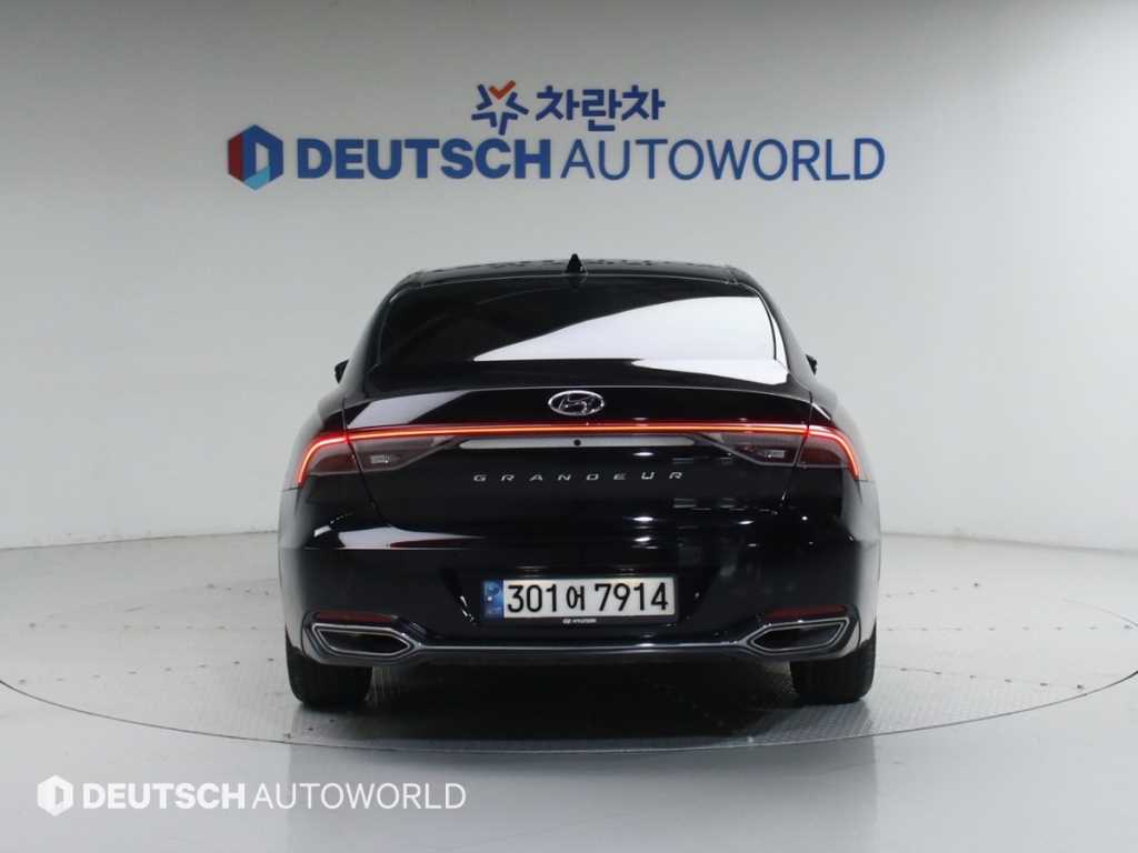 HYUNDAI Grandeur - Vista 4