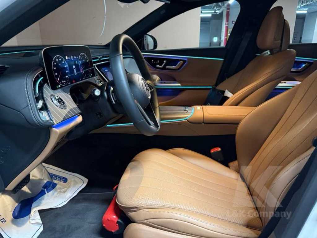 Mercedes Benz E class - Vista 7