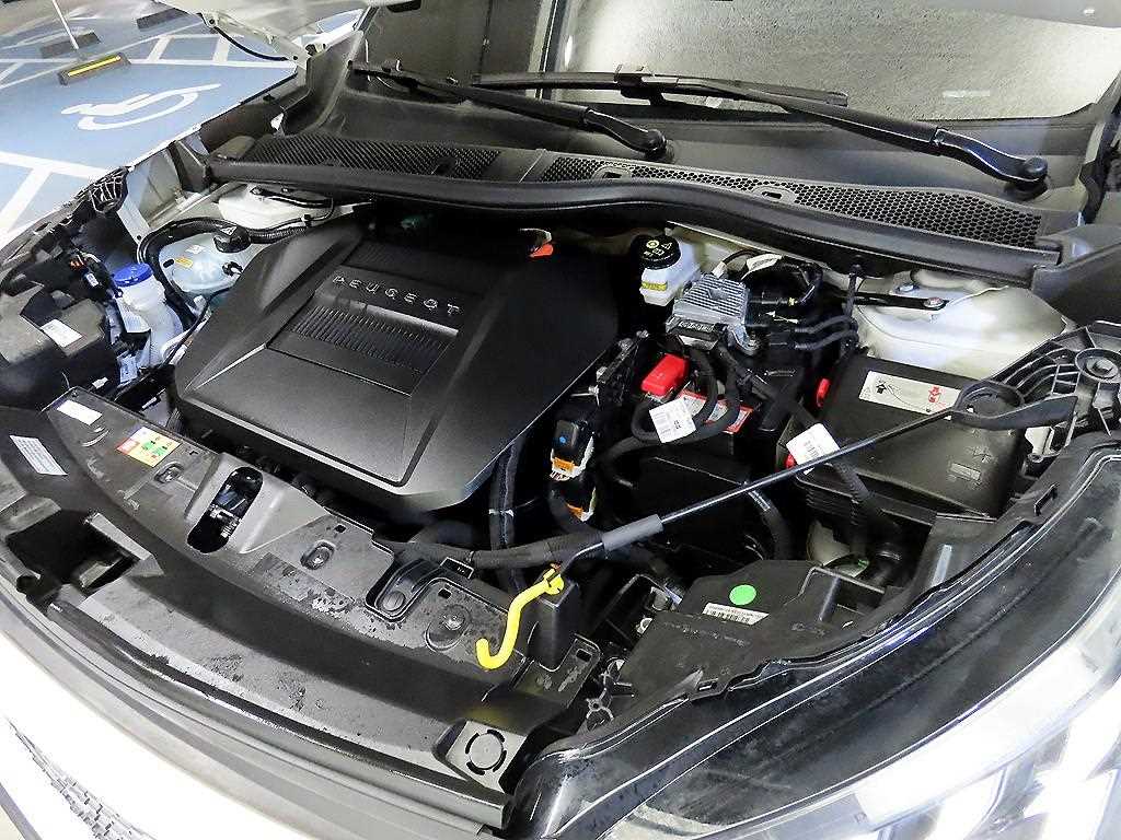 Peugeot 2008 2022 Blanco - Importación desde Corea - HF Imports Iquique - Foto 18