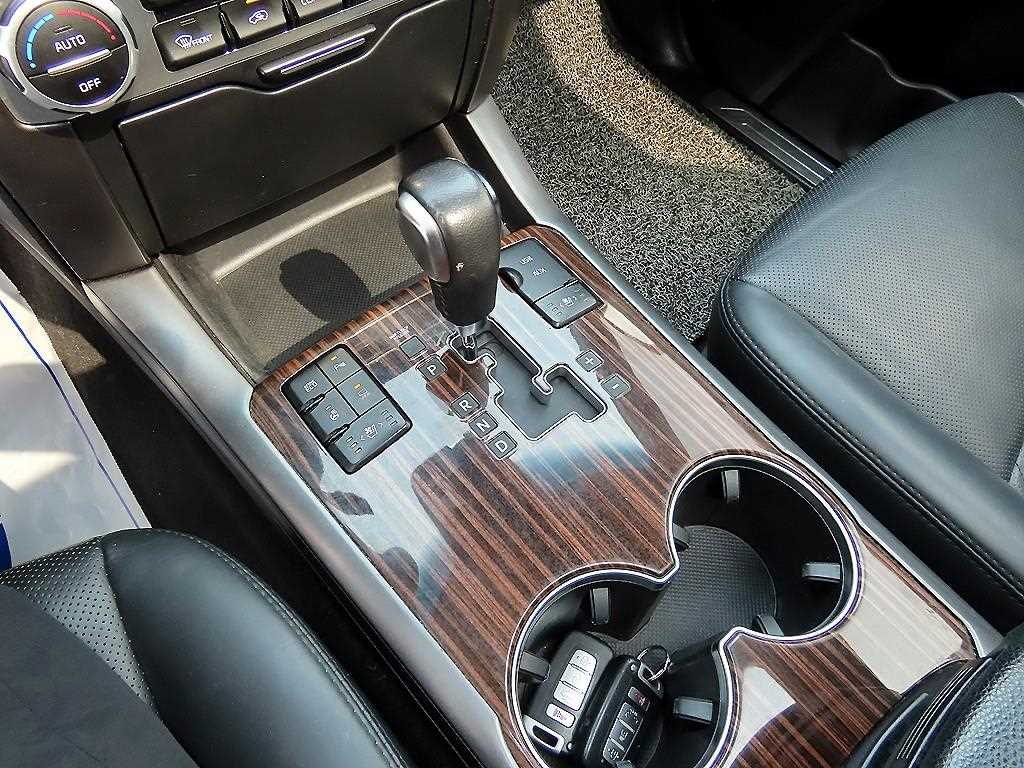 KIA Mohave - Vista 10