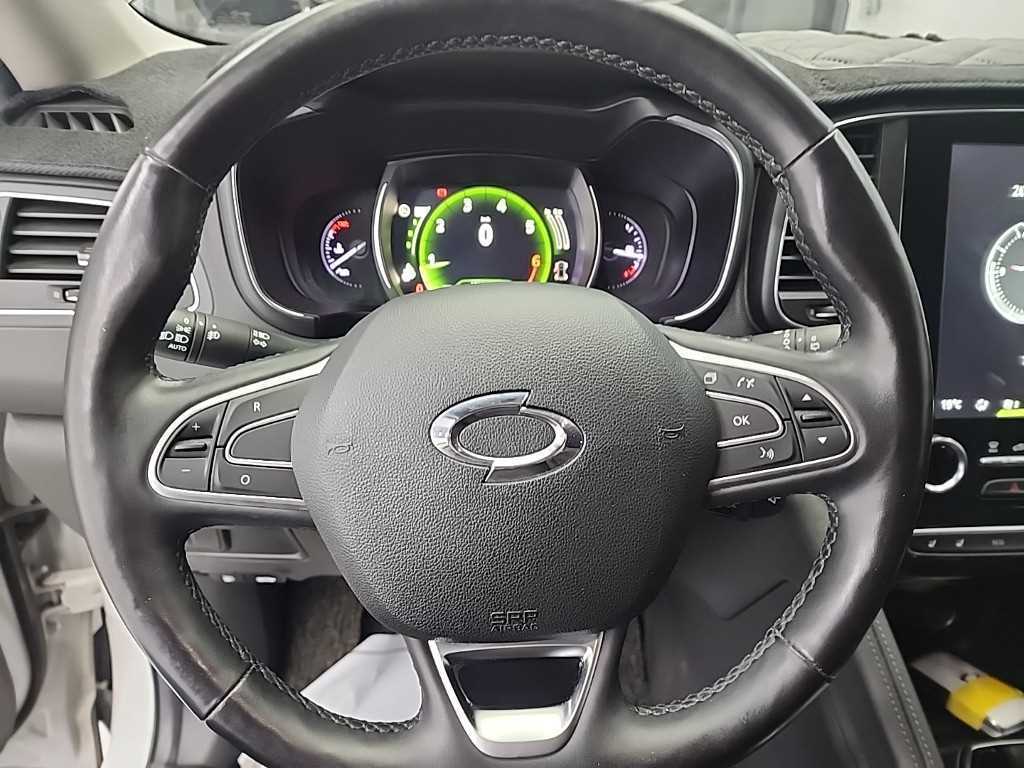 SAMSUNG QM6 - Vista 9