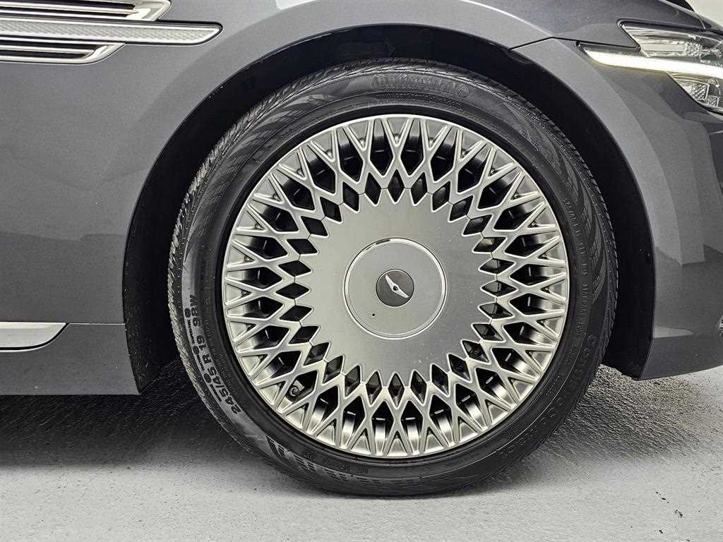 Genesis G90 - Vista 5