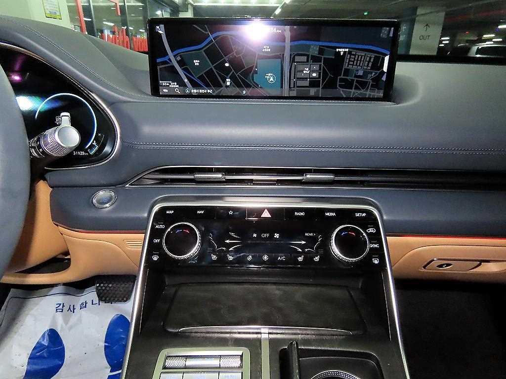 Genesis GV80 - Vista 11