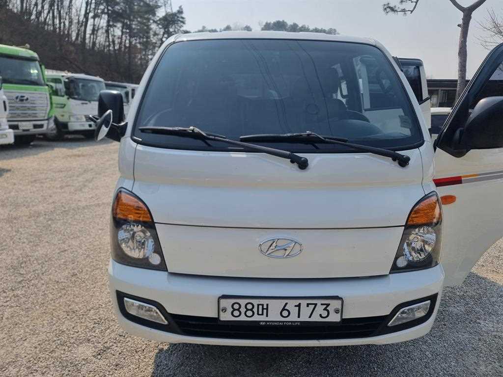 Small Truck Cargo (small) 2019 Blanco - Importación desde Corea - HF Imports Iquique - Foto 1