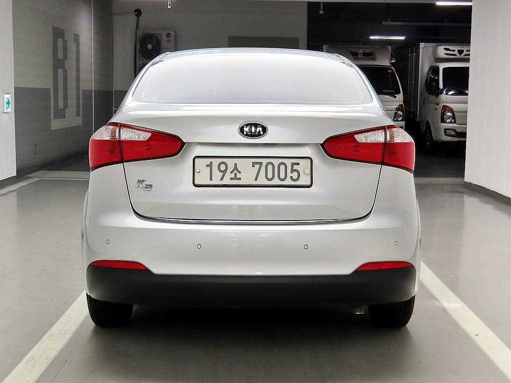 KIA K3 - Vista 3