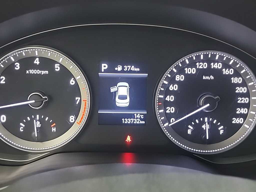 HYUNDAI Grandeur - Vista 6