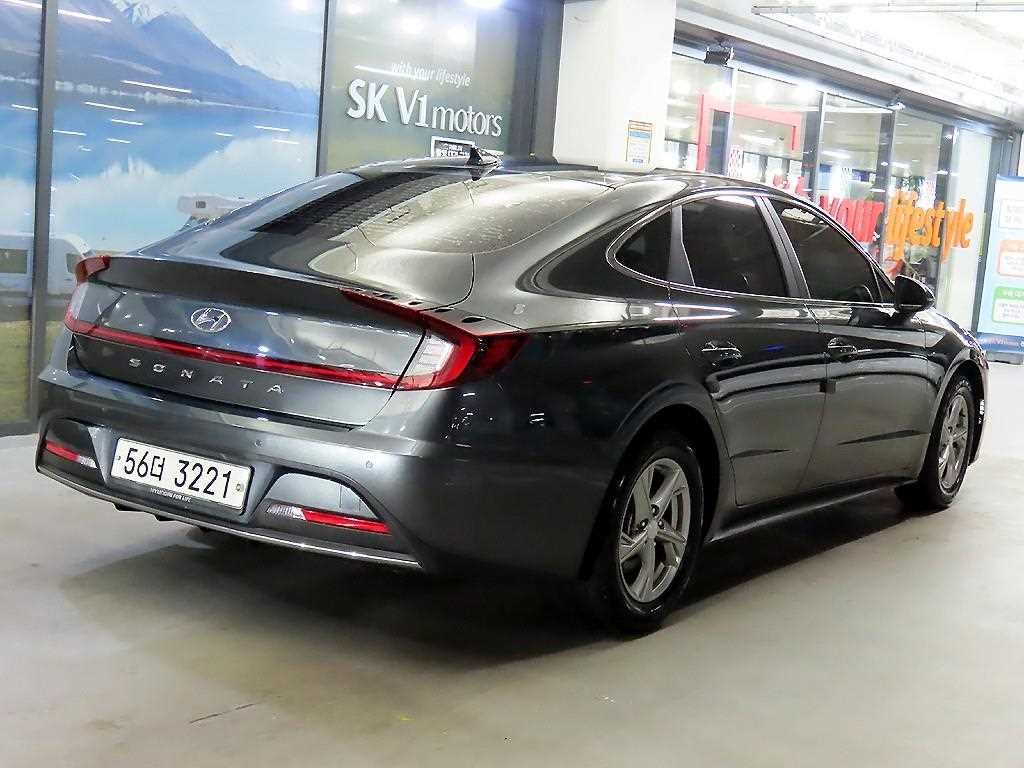 HYUNDAI Sonata - Vista 4