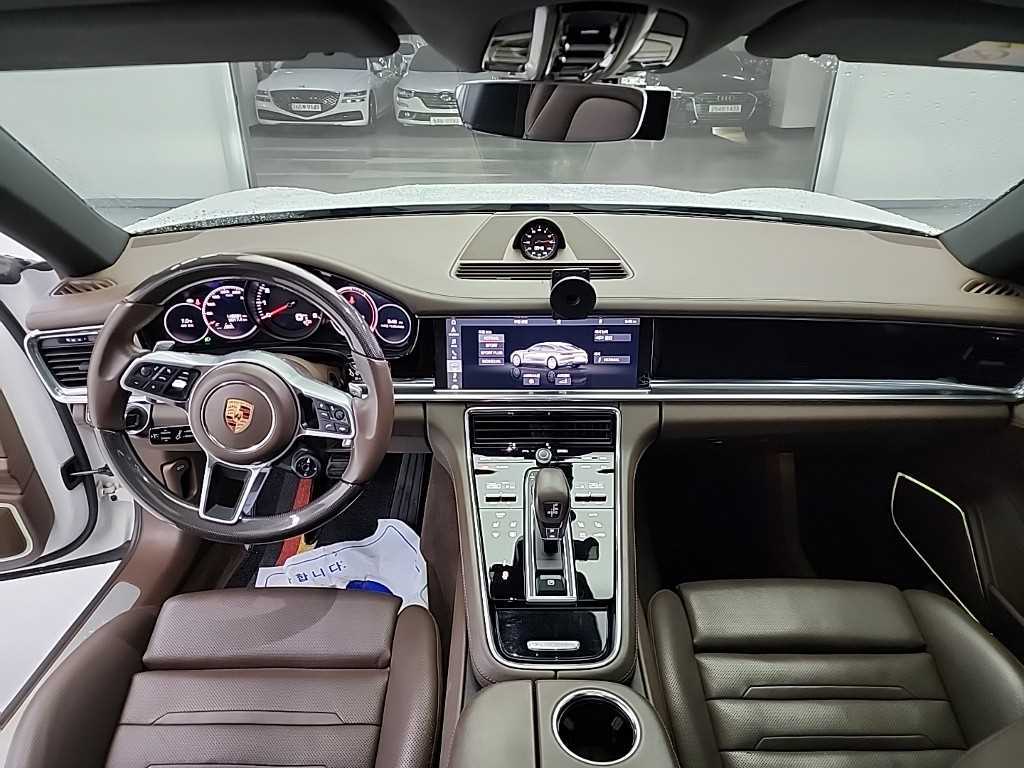 Porsche Panamera - Vista 7