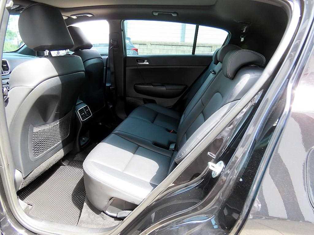 KIA Sportage - Vista 6