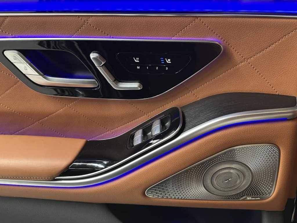 Mercedes Benz S Class - Vista 9