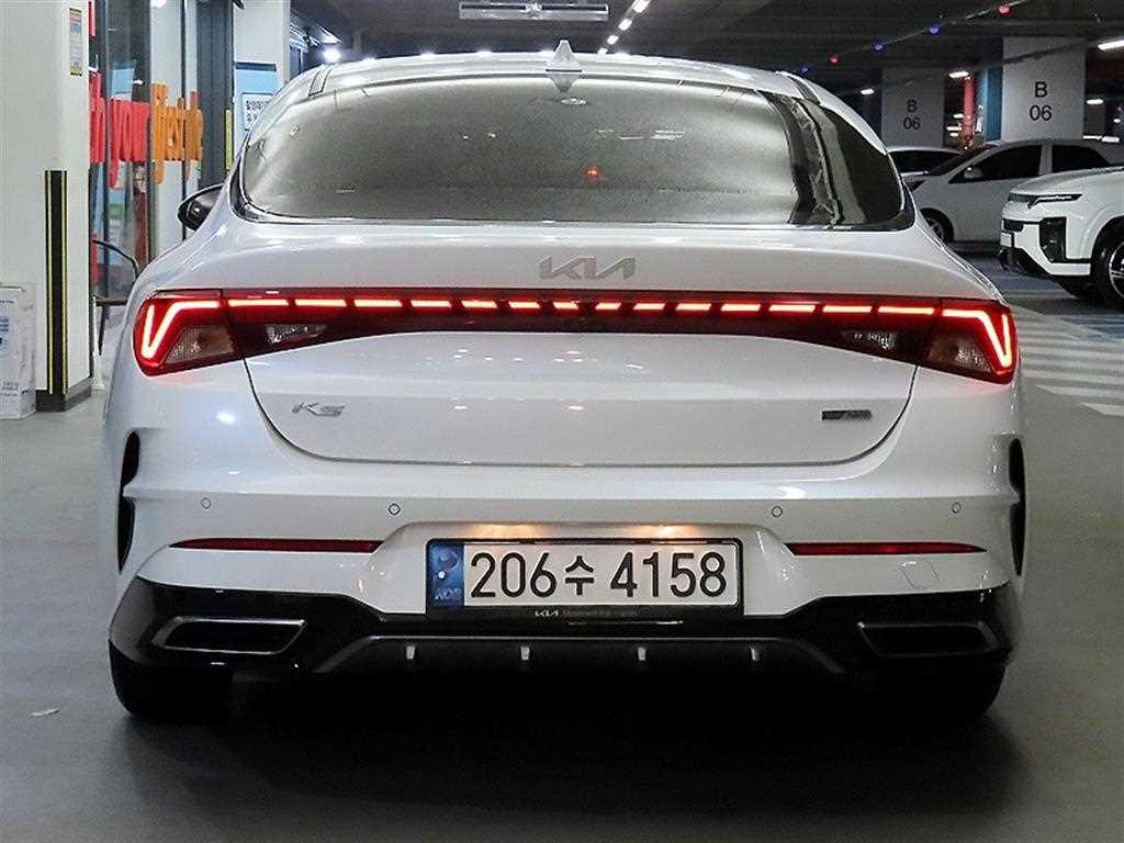KIA K5 - Vista 5
