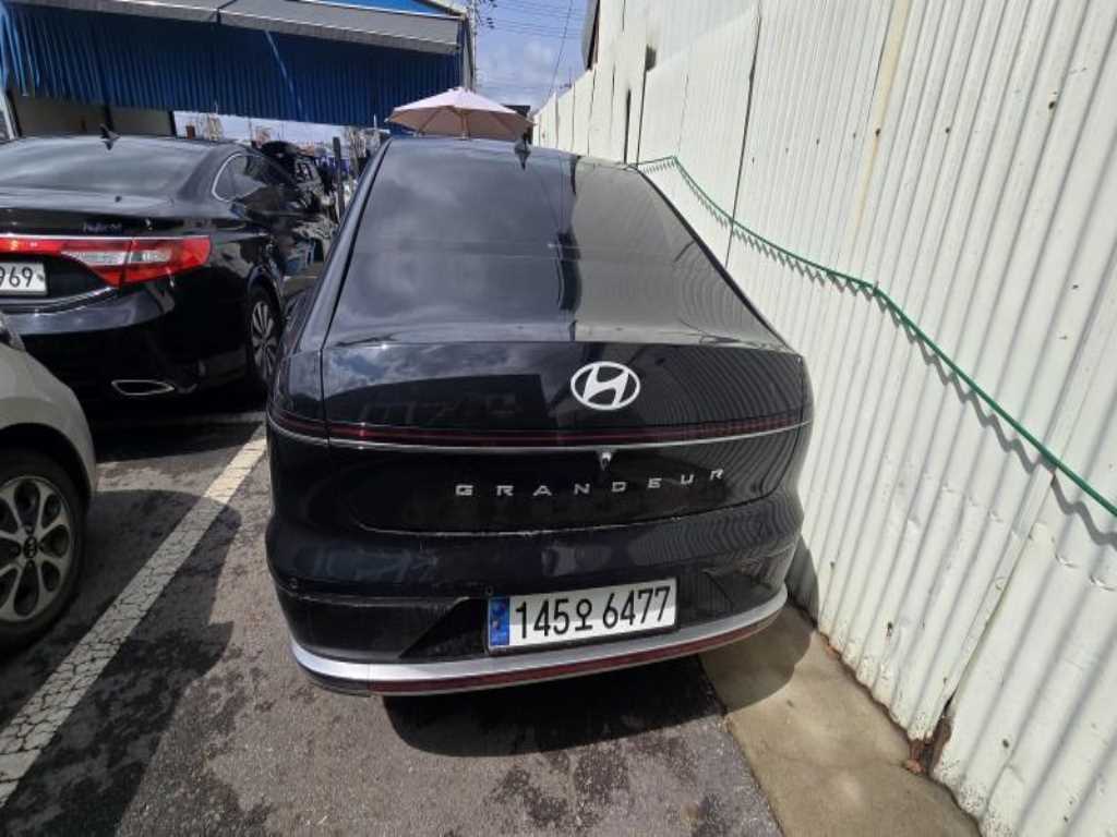 HYUNDAI Grandeur - Vista 3