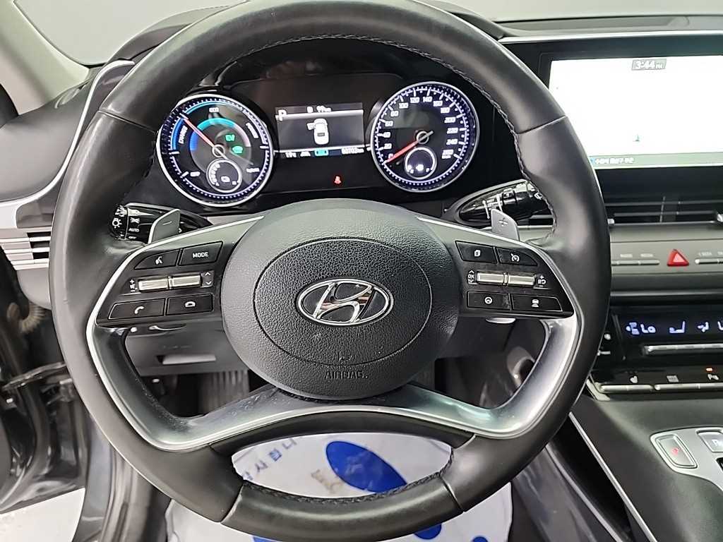 HYUNDAI Grandeur - Vista 9