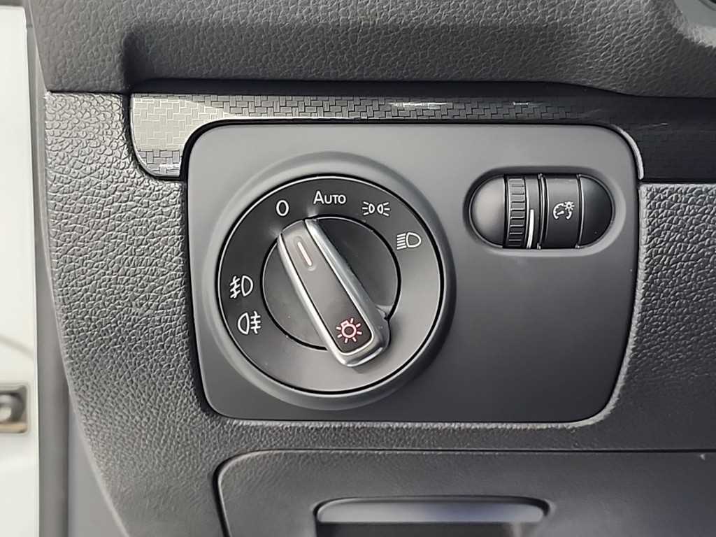 Volkswagen Scirocco 2015 Blanco - Importación desde Corea - HF Imports Iquique - Foto 19