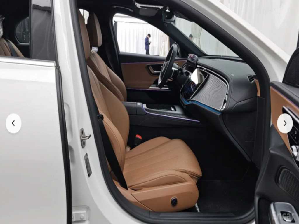 Mercedes Benz E class - Vista 11