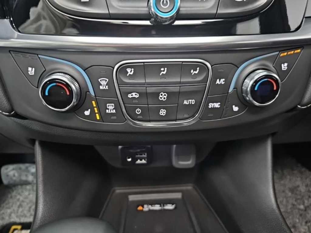 Chevrolet Travers - Vista 11