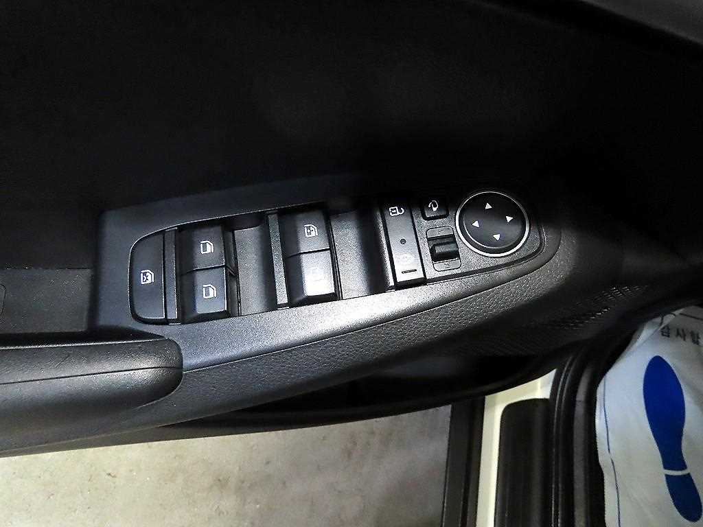 KIA Seltos 2022 Blanco - Importación desde Corea - HF Imports Iquique - Foto 13