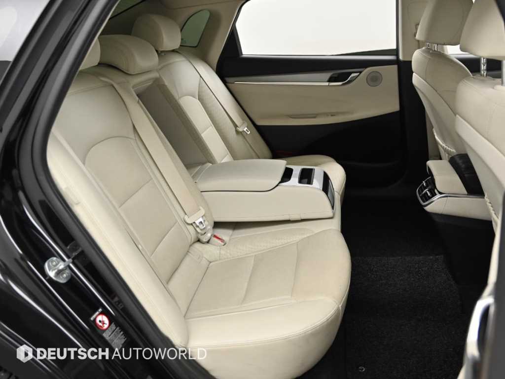 HYUNDAI Grandeur - Vista 12