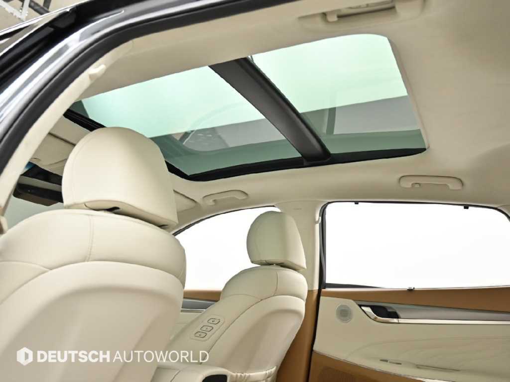 HYUNDAI Grandeur - Vista 6