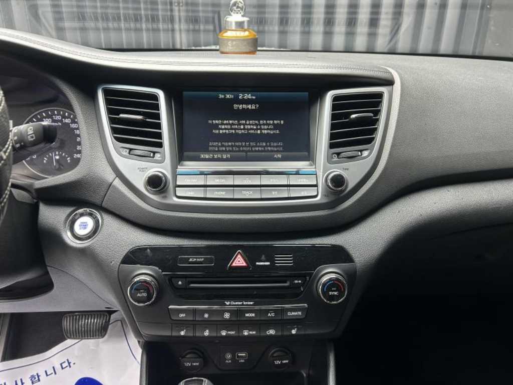 HYUNDAI Tucson - Vista 11