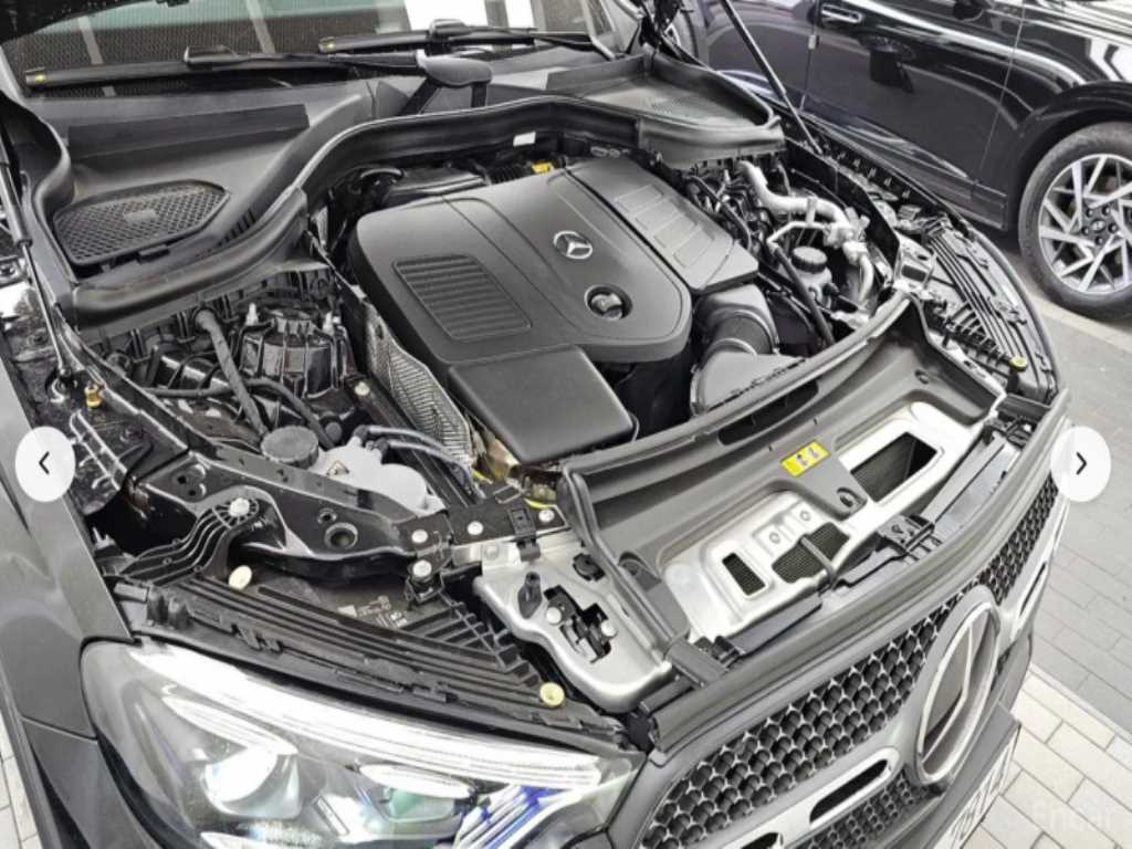 Mercedes Benz GLC Class - Vista 6