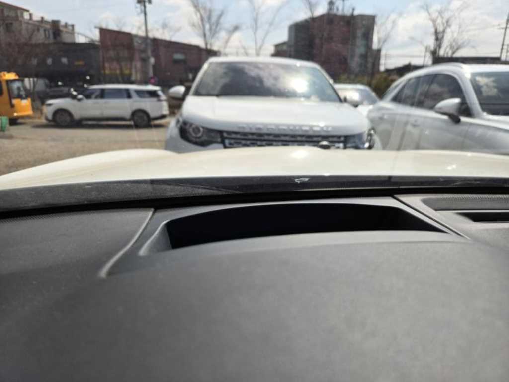 Genesis GV70 - Vista 7