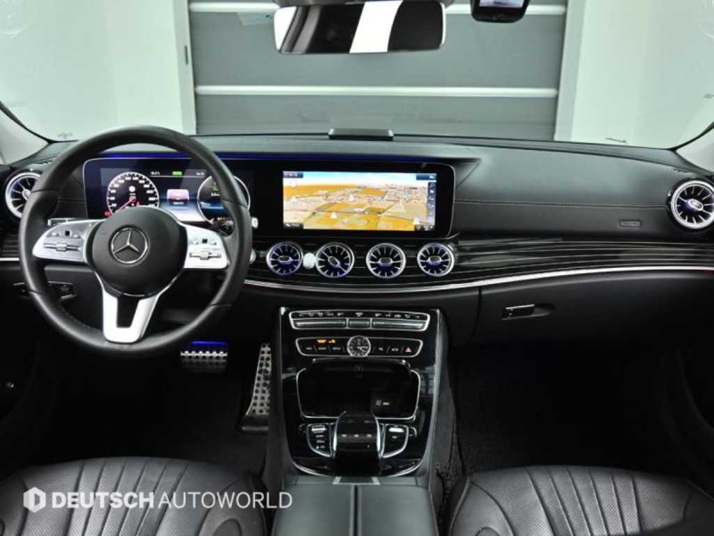 Mercedes Benz CLS Class - Vista 7