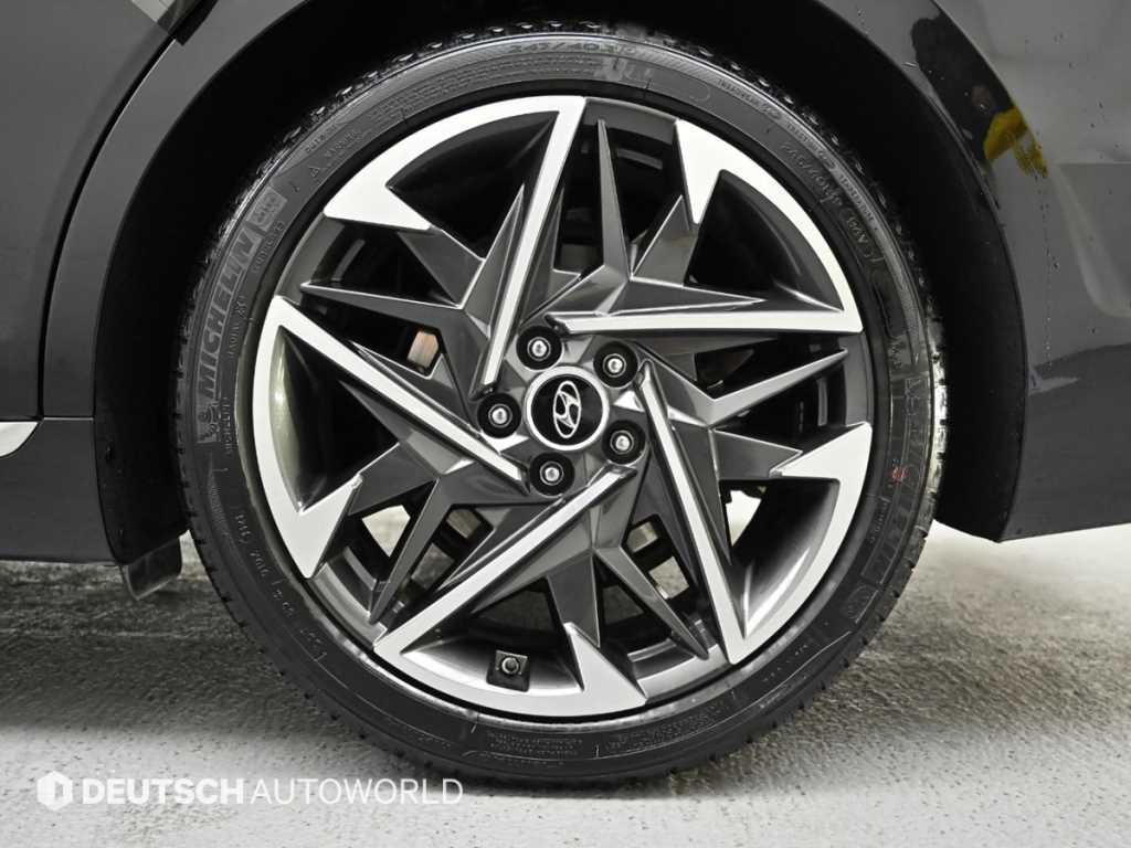 HYUNDAI Grandeur - Vista 5